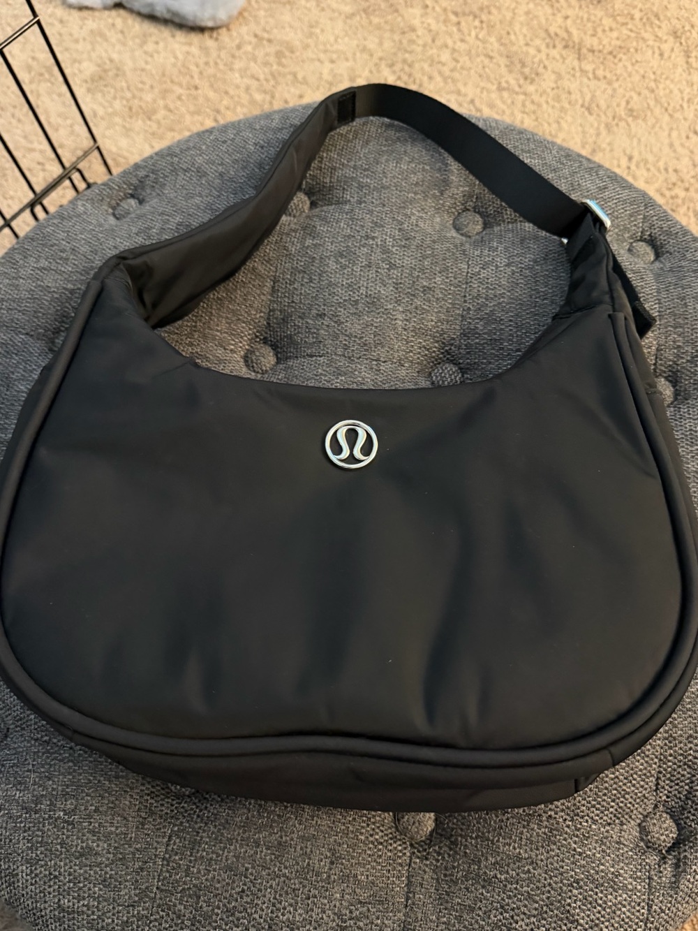 lululemon City Essentials Shoulder Bag 4L